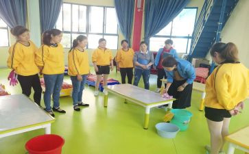 幼儿中班保育员个人总结8篇
