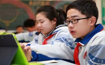 我的我的初中生活作文600字推荐5篇