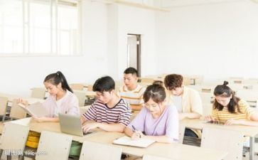 大学月心得体会范文参考7篇