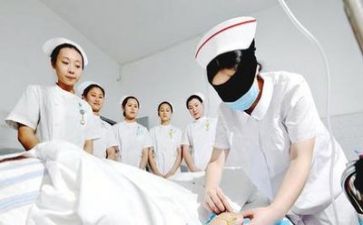 2024年护士年终个人总结通用7篇