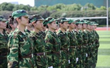 军训教师代表发言稿8篇