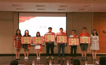 评优员事迹材料6篇
