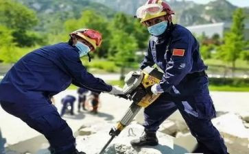 爱在前方作文5篇