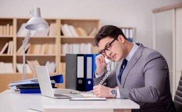 销售半年度述职报告6篇