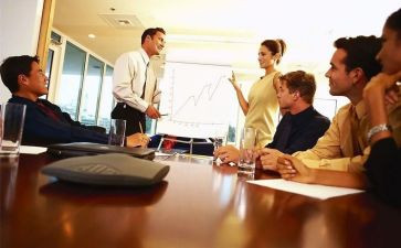 公司年会新人发言稿7篇