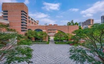 学校领导安全讲话稿8篇